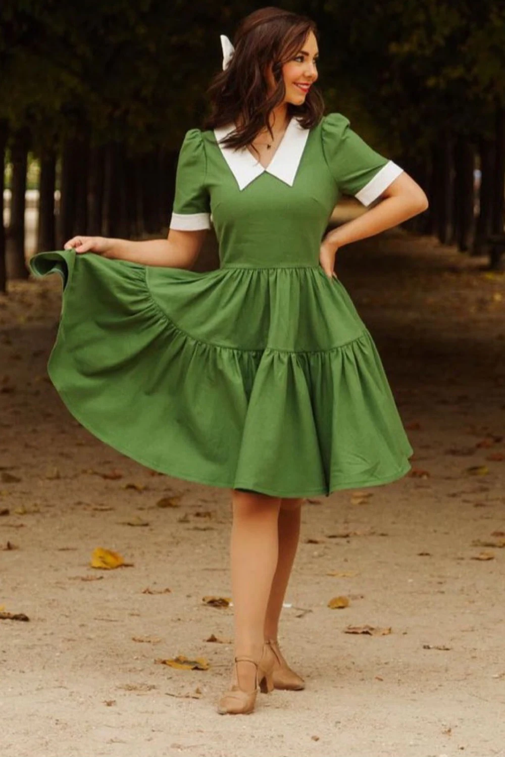 green dress with white collar Jennifer Collared Maxi Dress - Green