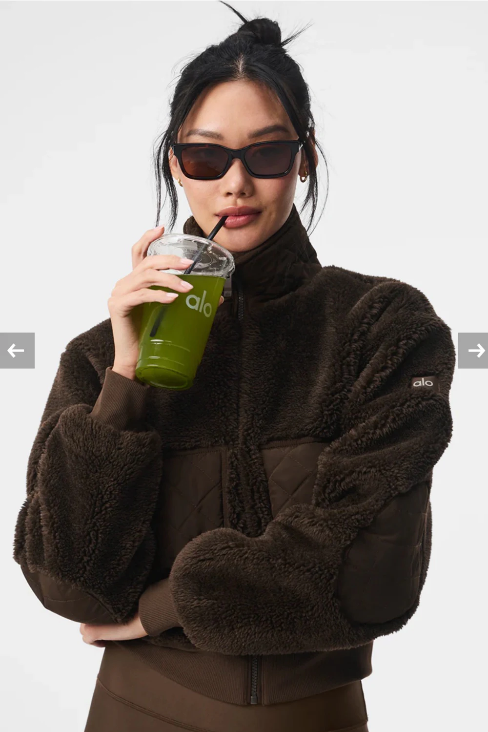 極美品 alo yoga コート 完売品 極美品 alo yoga コート 完売品 Alo Yoga Debuts Its First Ready-To